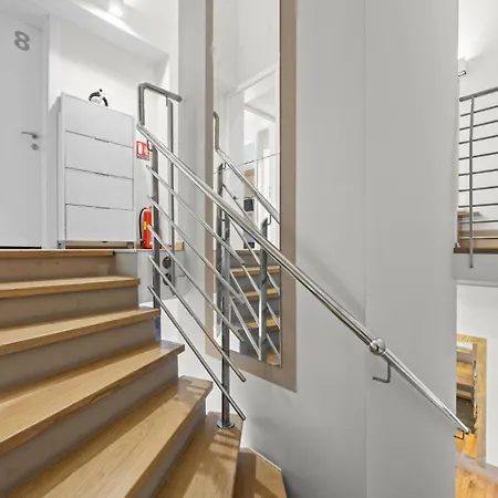 Hotel Modern Oasiss By Istrabook Pola