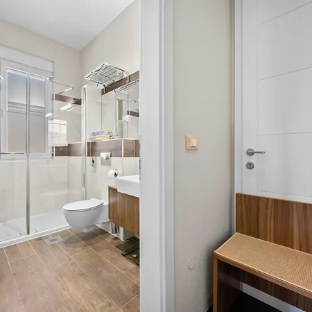 Hotel Modern Oasiss Pula