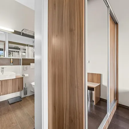 Modern Oasiss Hotel