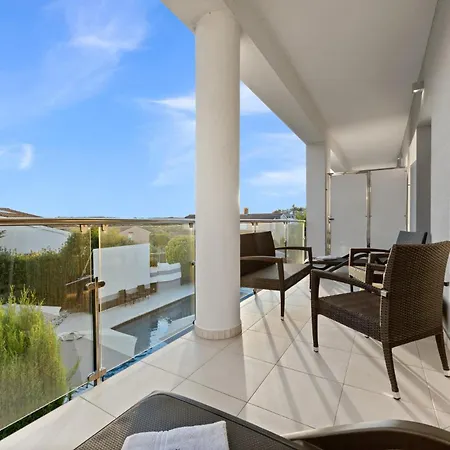 Modern Oasiss Hotel 4*