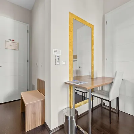 Modern Oasiss Hotel Pula